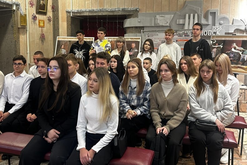 Встреча-беседа «Киберугрозы» организована на базе Свердловского краеведческого музея Встреча-беседа «Киберугрозы» организована на базе Свердловского краеведческого музея