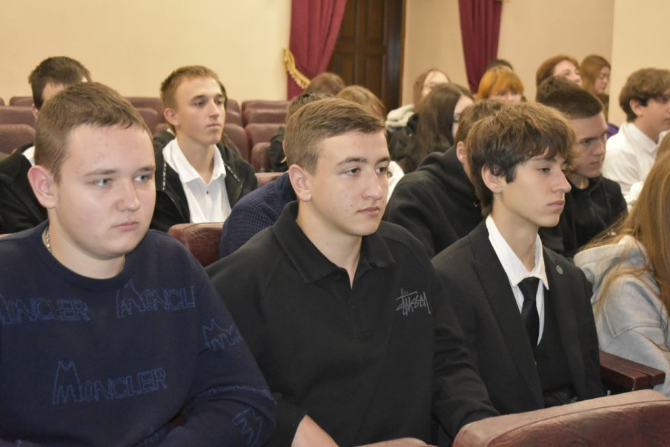 В Перевальске состоялось мероприятие в рамках реализации программы «ГосСтарт. Диалог» В Перевальске состоялось мероприятие в рамках реализации программы «ГосСтарт. Диалог»