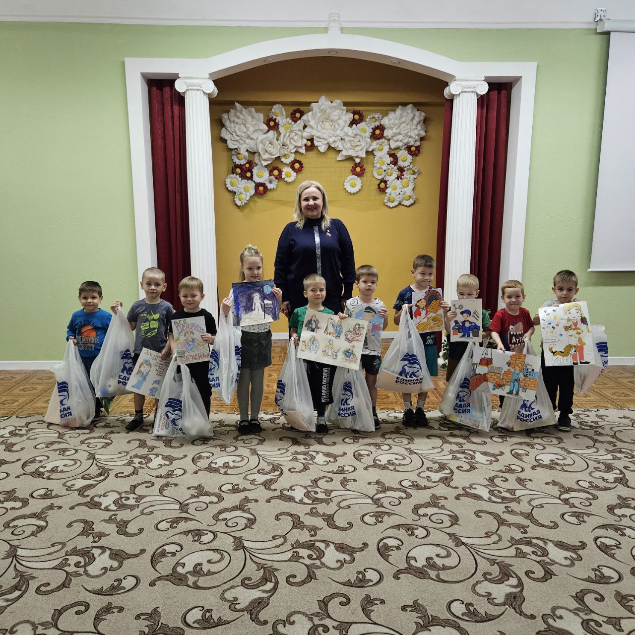 «Кем я хочу стать?»: в яслях-саду №76 «Дружба» прошёл этап конкурса рисунков в рамках проекта «Выбирай своё» «Кем я хочу стать?»: в яслях-саду №76 «Дружба» прошёл этап конкурса рисунков в рамках проекта «Выбирай своё»