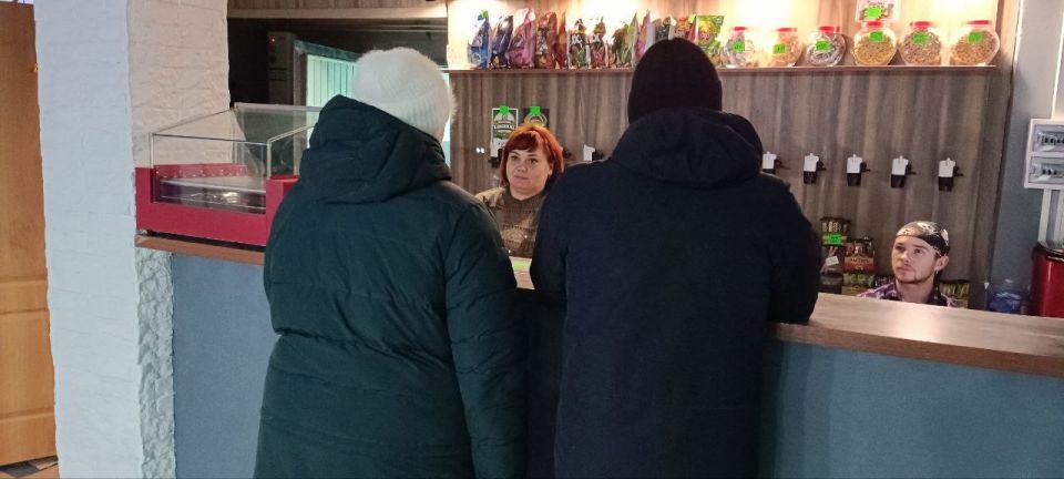 Межведомственный рейд. Отделом культуры, спорта и молодёжной политики совместно с сотрудниками ОМВД России «Ровеньковский» и «Семейный центр» проведён межведомственный рейд по территории мкр... Межведомственный рейд. Отделом культуры, спорта и молодёжной политики совместно с сотрудниками ОМВД России «Ровеньковский» и «Семейный центр» проведён межведомственный рейд по территории мкр...