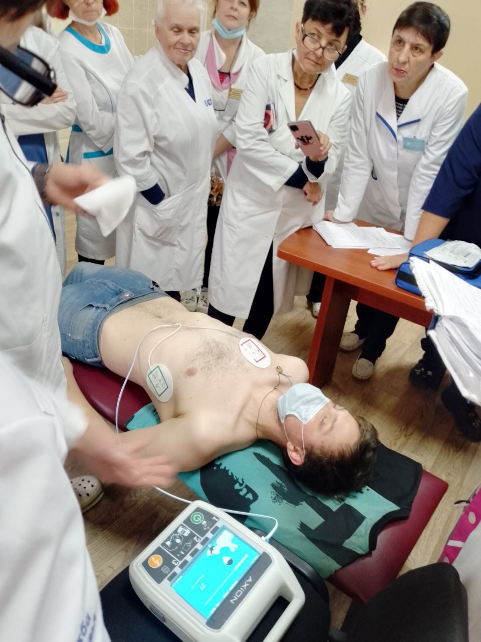 Важно знать каждому: в поликлинике №11 прошло практическое занятие по оказанию неотложной помощи Важно знать каждому: в поликлинике №11 прошло практическое занятие по оказанию неотложной помощи