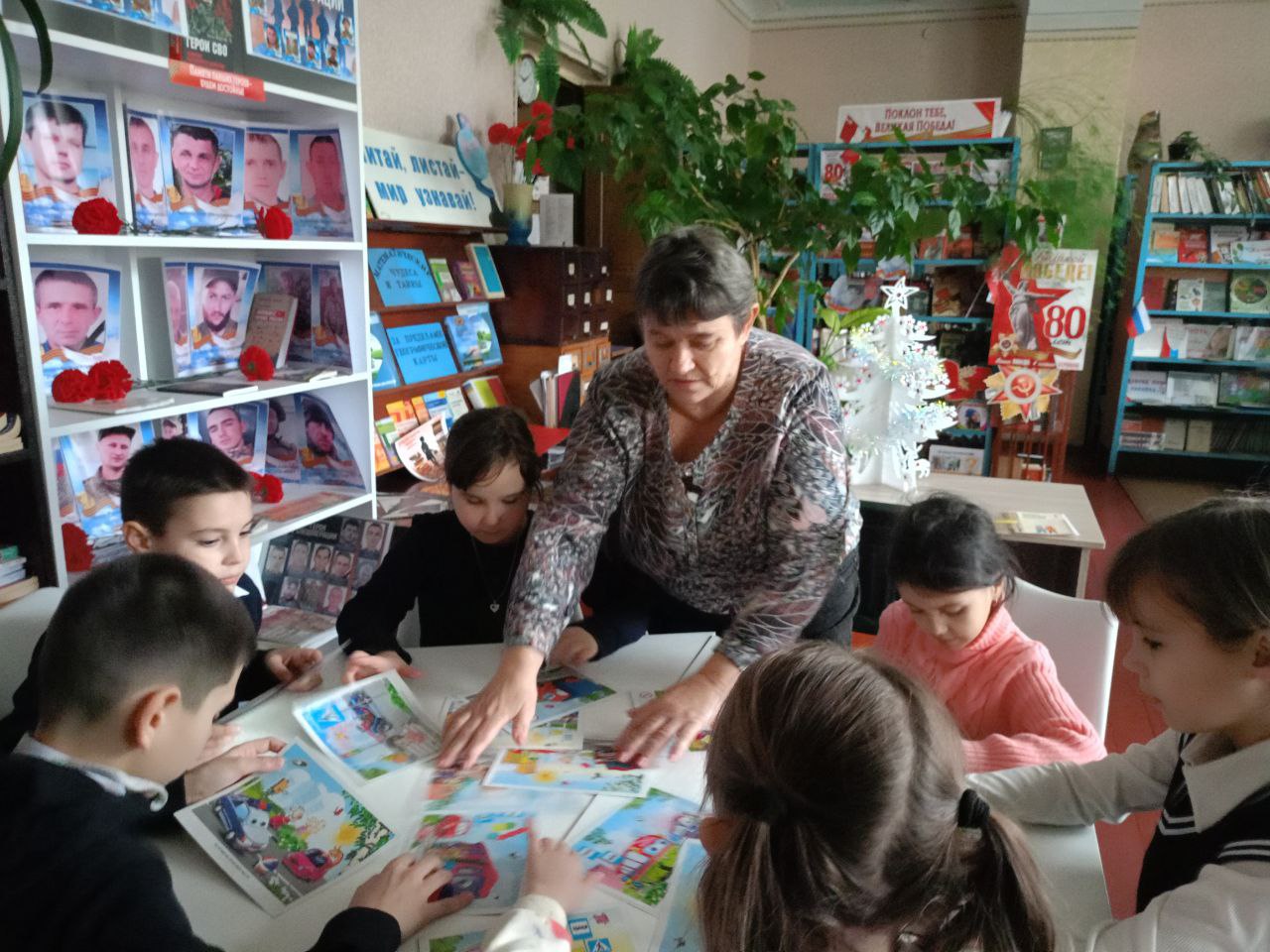 Беседа «Дети на дороге: учимся безопасному поведению» прошла в библиотеке пгт Нагольно-Тарасовка Беседа «Дети на дороге: учимся безопасному поведению» прошла в библиотеке пгт Нагольно-Тарасовка