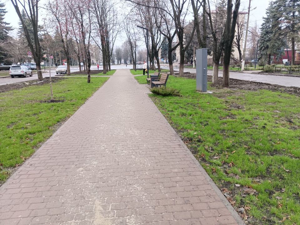 Андрей Рубанцов: В Ровеньках завершены работы по благоустройству аллеи по улице Ленина Наш город – неотъемлемая часть большой страны - России. С момента нашего присоединения к Российской Федерации, наш город вступил в новую... Андрей Рубанцов: В Ровеньках завершены работы по благоустройству аллеи по улице Ленина Наш город – неотъемлемая часть большой страны - России. С момента нашего присоединения к Российской Федерации, наш город вступил в новую...