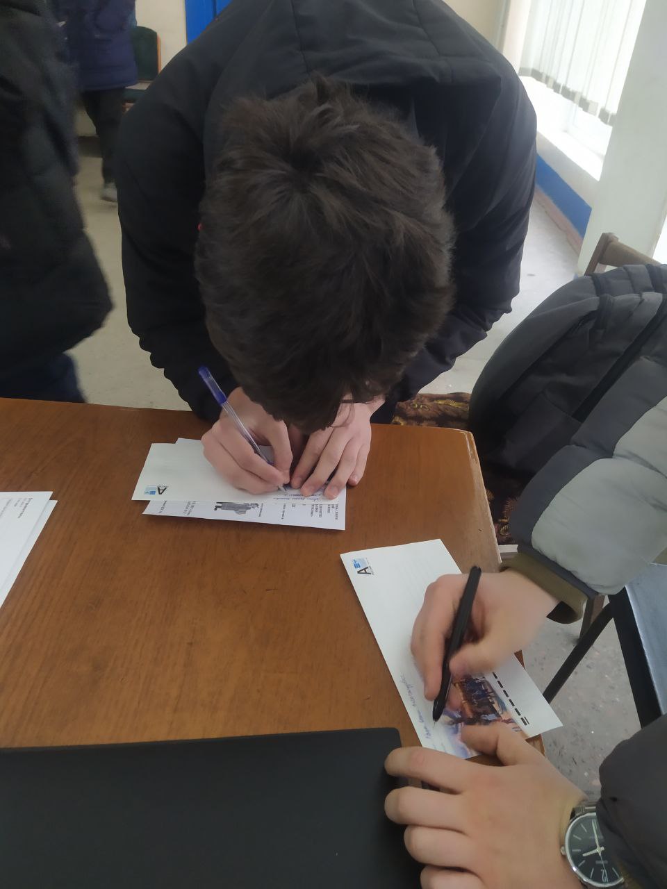 11.12.2025 г. в ГБОУ ЛНР "Перевальская гимназия №1" прошло мероприятие по профориентации для учеников 10 Б класса 11.12.2025 г. в ГБОУ ЛНР "Перевальская гимназия №1" прошло мероприятие по профориентации для учеников 10 Б класса