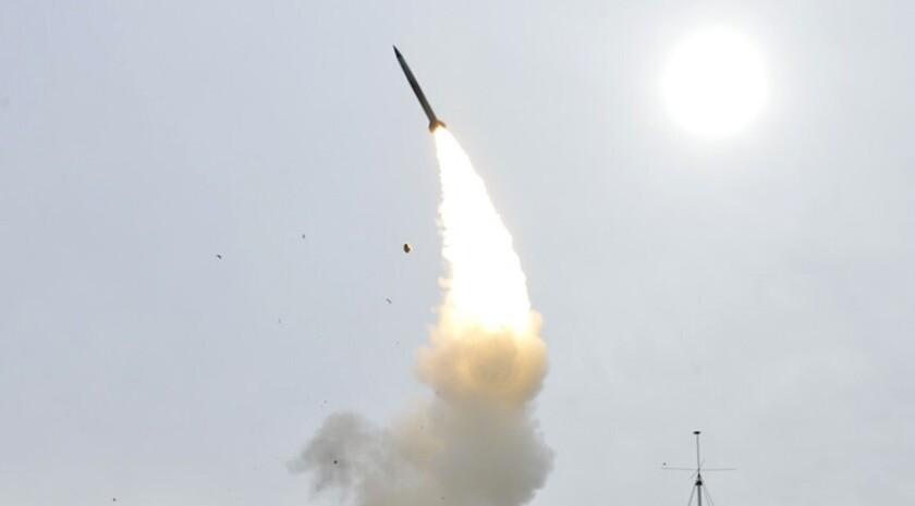 Силы противовоздушной обороны РФ в течение минувших суток сбили десять реактивных снарядов системы залпового огня HIMARS производства США и почти 400 беспилотных летательных аппаратов