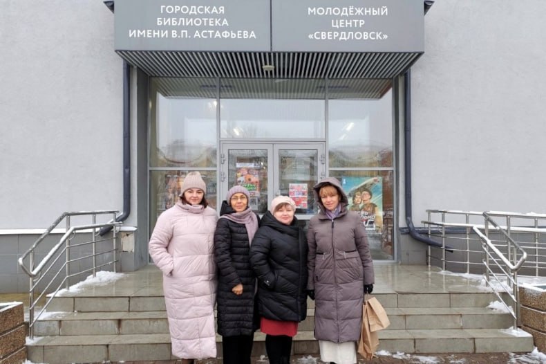 Сотрудники музея-заповедника «Тихий Дон» посетили Свердловскую библиотеку Сотрудники музея-заповедника «Тихий Дон» посетили Свердловскую библиотеку