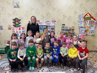 ГИБДД Алчевска учит безопасности детей всех возрастов