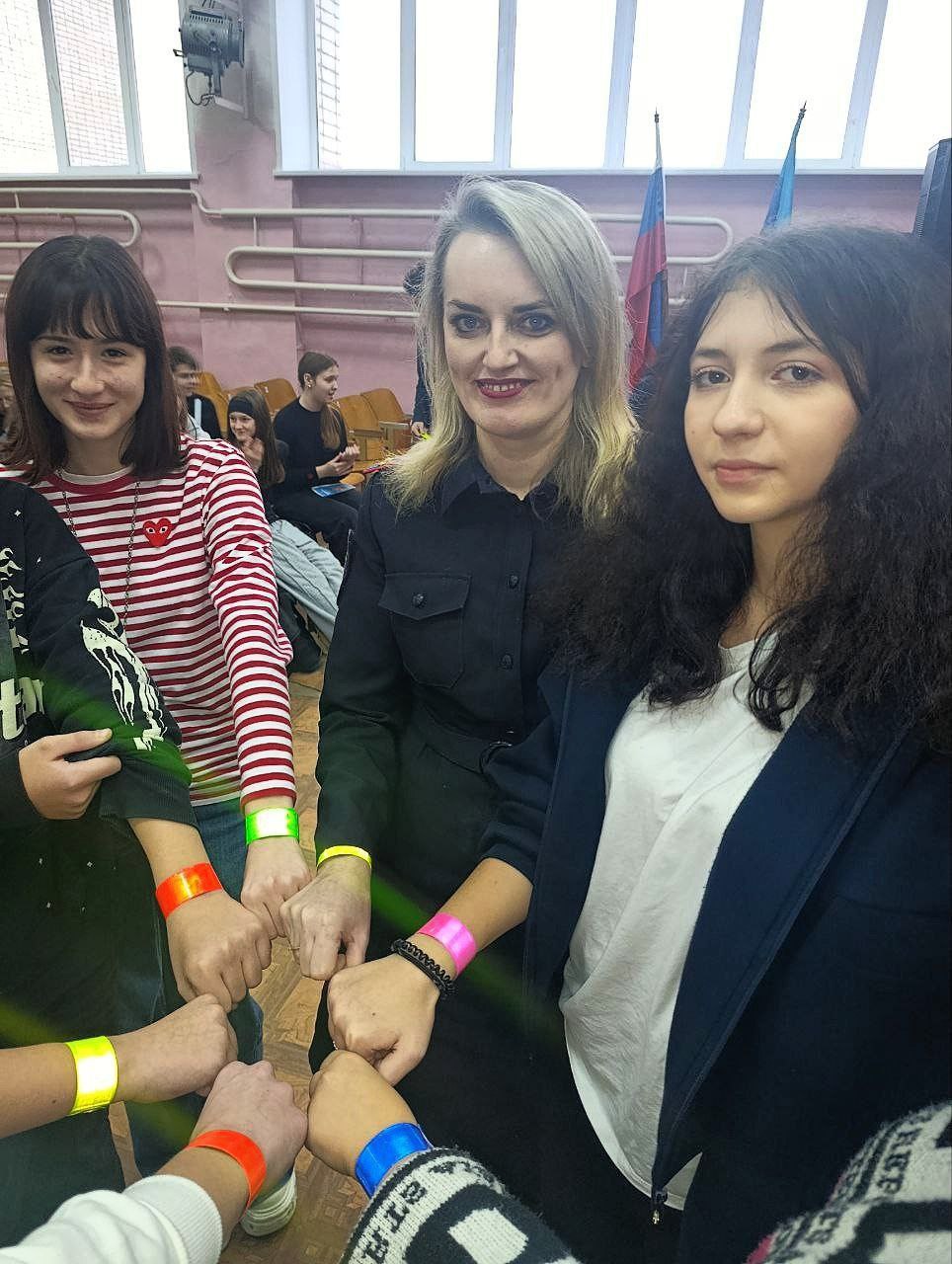 ГИБДД Алчевска учит безопасности детей всех возрастов ГИБДД Алчевска учит безопасности детей всех возрастов