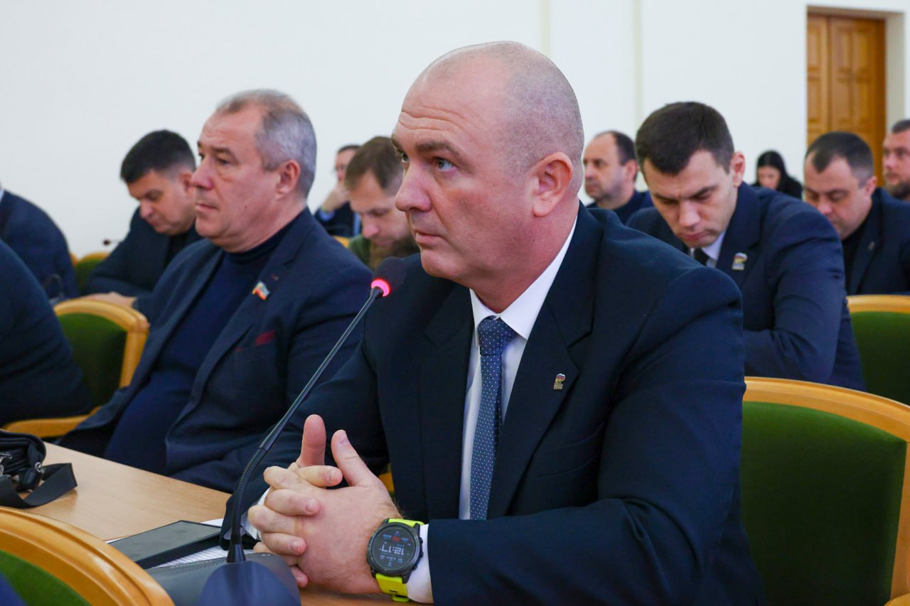 Доступность для жителей республики бесплатной юридической помощи обсудили на «правительственном часе» в Народном Совете Доступность для жителей республики бесплатной юридической помощи обсудили на «правительственном часе» в Народном Совете