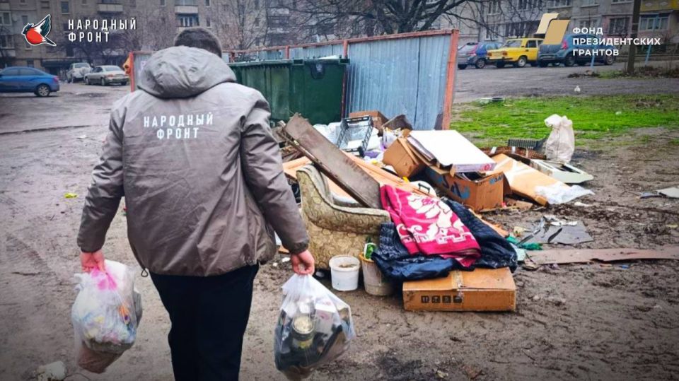 Вместе мы можем создать мир, полный заботы и тепла! Вместе мы можем создать мир, полный заботы и тепла!