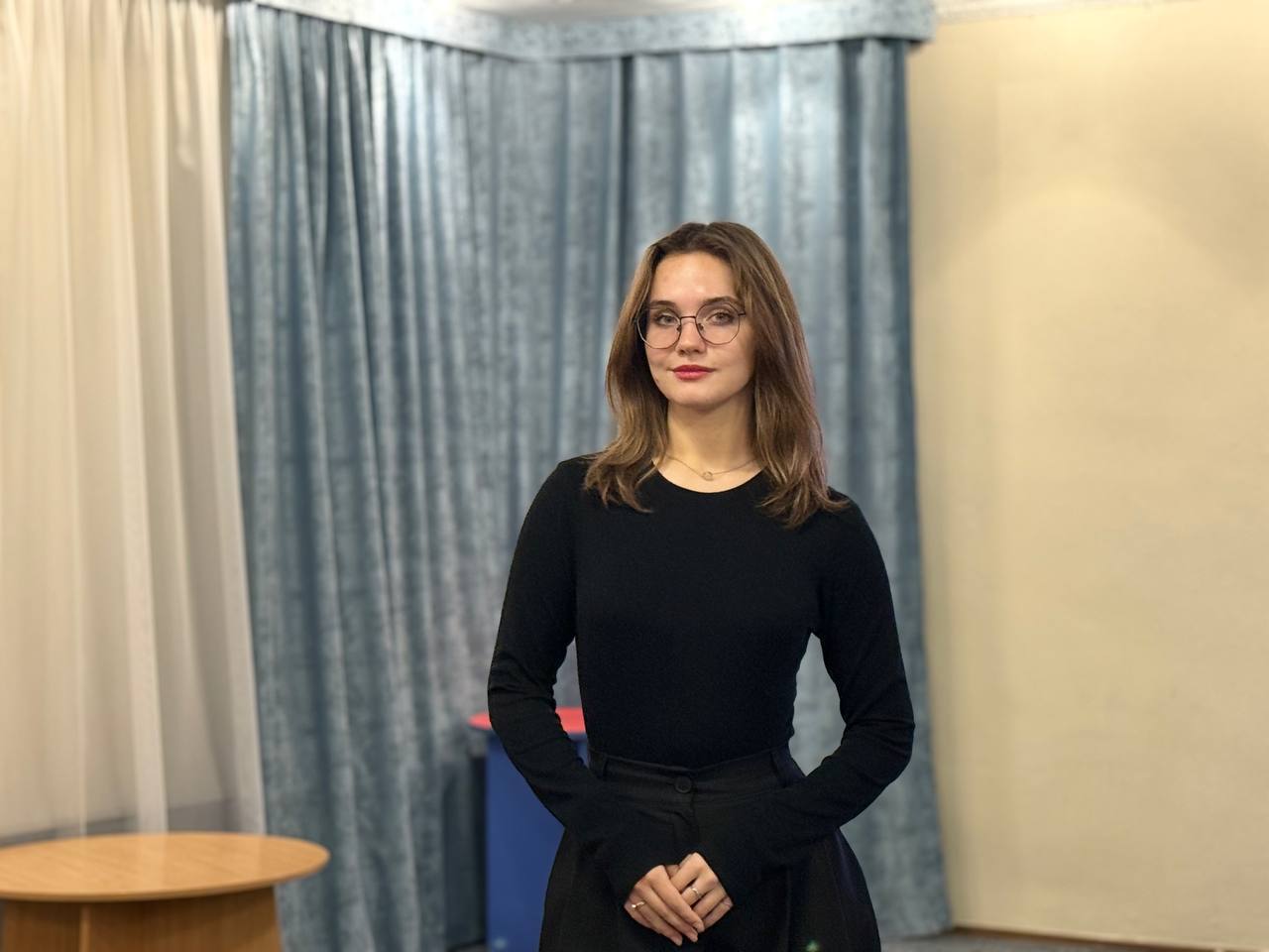 Текущая неделя дополнилась тренингом «Развитие эмоционального интеллекта» от Анастасии Ганнота — руководителя проекта «Моё право» и члена Молодёжного совета при Администрации города Луганска