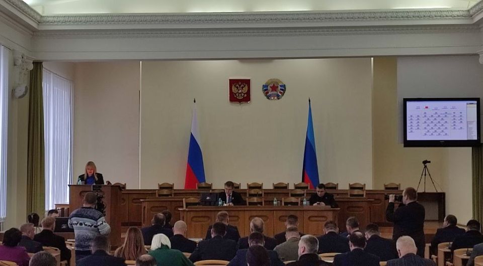 Председатель Совета городского округа город Алчевск Роман Лысенко принял участие в «Правительственном часе» Народного Совета Луганской Народной Республики на тему «О реализации государственной политики в сфере обеспечения... Председатель Совета городского округа город Алчевск Роман Лысенко принял участие в «Правительственном часе» Народного Совета Луганской Народной Республики на тему «О реализации государственной политики в сфере обеспечения...
