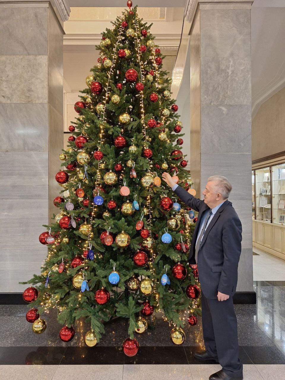 Виктор Водолацкий: Новый год — повод сотворить маленькое чудо и подарить тепло тем, кто в этом особенно нуждается Виктор Водолацкий: Новый год — повод сотворить маленькое чудо и подарить тепло тем, кто в этом особенно нуждается