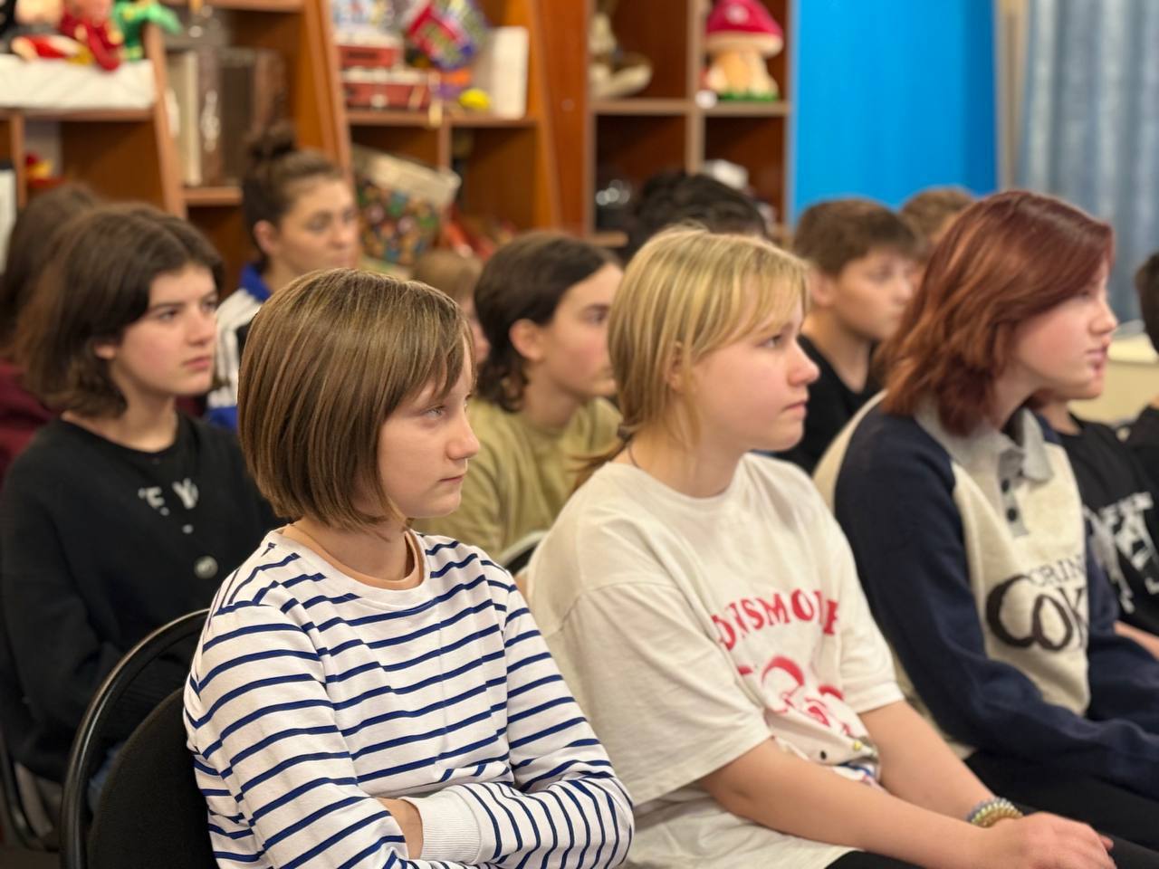 Текущая неделя дополнилась тренингом «Развитие эмоционального интеллекта» от Анастасии Ганнота — руководителя проекта «Моё право» и члена Молодёжного совета при Администрации города Луганска Текущая неделя дополнилась тренингом «Развитие эмоционального интеллекта» от Анастасии Ганнота — руководителя проекта «Моё право» и члена Молодёжного совета при Администрации города Луганска