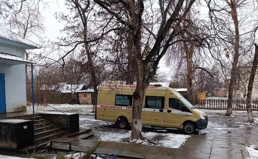 В поселке Северный жителей принимали врачи Краснодонской городской многопрофильной больницы