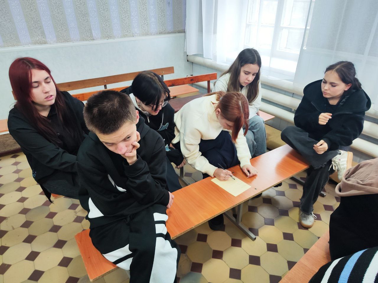 Квиз «Вредные Привычки и терроризм» провели в Успенской средней школе №1 Квиз «Вредные Привычки и терроризм» провели в Успенской средней школе №1