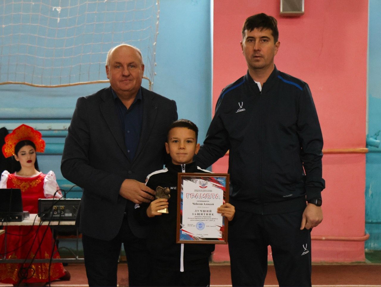 Футболисты Лутугинской спортивной школы завоевали серебро Первенства Донецкой Народной Республики по футболу Футболисты Лутугинской спортивной школы завоевали серебро Первенства Донецкой Народной Республики по футболу