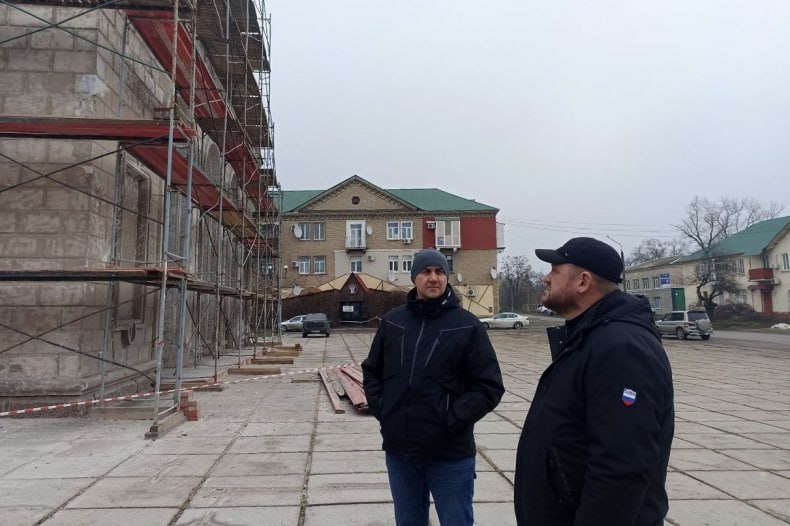 Красноярские специалисты оценивают ход восстановления ЦД «Победа» в Свердловском муниципальном округе Красноярские специалисты оценивают ход восстановления ЦД «Победа» в Свердловском муниципальном округе