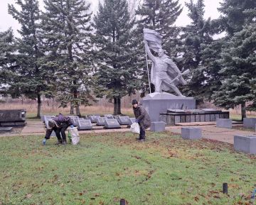 С целью обеспечения благоприятной среды для проживания населения в пгт Ясеновский ведутся работы по благоустройству территории