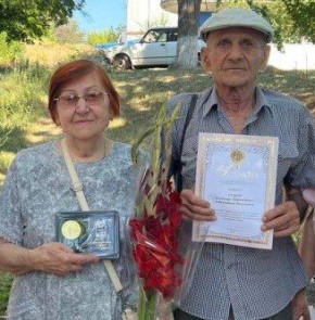 Дорогие Владимир Васильевич и Валентина Васильевна!