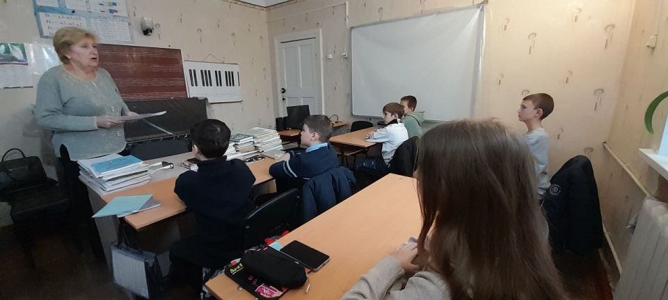 День Конституции Российской Федерации отмечается ежегодно 12 декабря День Конституции Российской Федерации отмечается ежегодно 12 декабря
