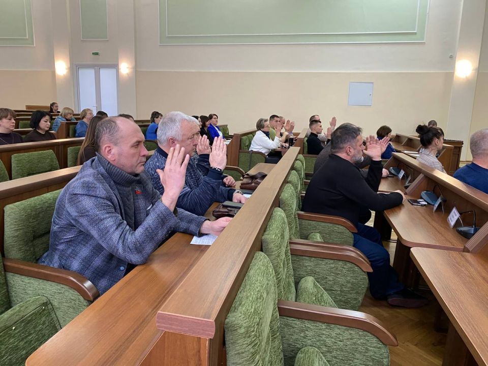 В Антрацитовском муниципальном округе состоялось XXXVII внеочередное заседание Совета депутатов В Антрацитовском муниципальном округе состоялось XXXVII внеочередное заседание Совета депутатов
