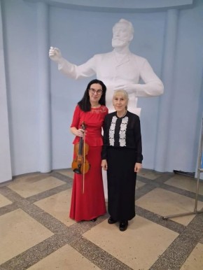 Наша школа славится не только талантливыми учащимися, но и очень талантливыми преподавателями! На базе Луганской академии культуры и искусств им. М. Матусовского прошёл Республиканский смотр-конкурс педагогического...