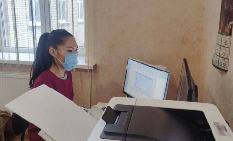 В Красном Луче работает "Профилактический патруль": федеральные медики оказывают помощь населению