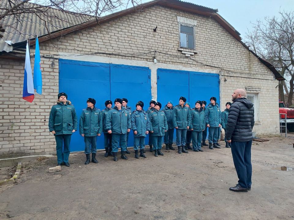 Вячеслав Третьяков: 12 декабря, в знаменательный День Конституции Российской Федерации, Кременской муниципальный округ отметил этот важный государственный праздник торжественной церемонией поднятия флага Вячеслав Третьяков: 12 декабря, в знаменательный День Конституции Российской Федерации, Кременской муниципальный округ отметил этот важный государственный праздник торжественной церемонией поднятия флага