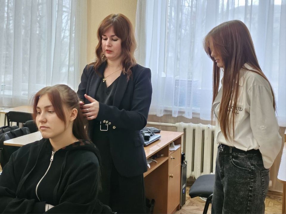 В Брянковском колледже ЛГПУ прошёл яркий и насыщенный День открытых дверей В Брянковском колледже ЛГПУ прошёл яркий и насыщенный День открытых дверей