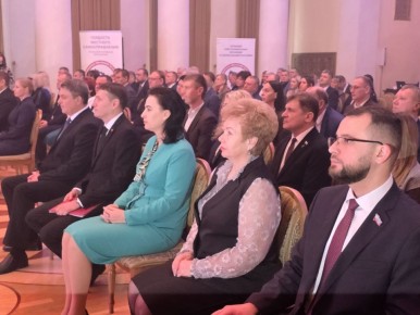 Ольга Бас: В рамках работы Съезда Ассоциации "Совет муниципальных образований Луганской Народной Республики" приняла участие в торжественной церемонии и награждении победителей Республиканского конкурса "Гордость местного...