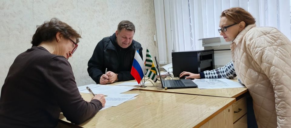 Состоялся очередной прием граждан в общественной приемной Главы ЛНР Состоялся очередной прием граждан в общественной приемной Главы ЛНР