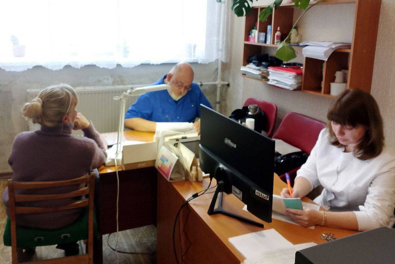 В Красном Луче работает "Профилактический патруль": федеральные медики оказывают помощь населению В Красном Луче работает "Профилактический патруль": федеральные медики оказывают помощь населению