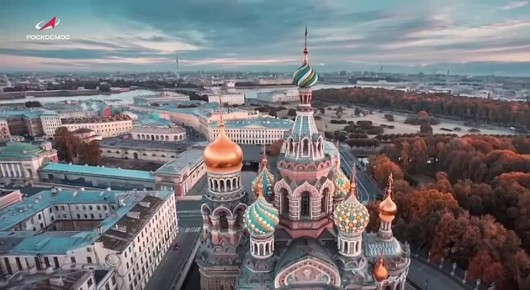 Космонавты с борта МКС поздравили россиян с Днём Конституции!