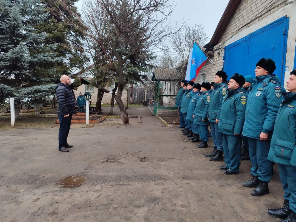 Вячеслав Третьяков: 12 декабря, в знаменательный День Конституции Российской Федерации, Кременской муниципальный округ отметил этот важный государственный праздник торжественной церемонией поднятия флага Вячеслав Третьяков: 12 декабря, в знаменательный День Конституции Российской Федерации, Кременской муниципальный округ отметил этот важный государственный праздник торжественной церемонией поднятия флага