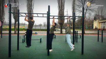 Активисты Молодёжки НФ из Стаханова двигаются в спортивном ритме!