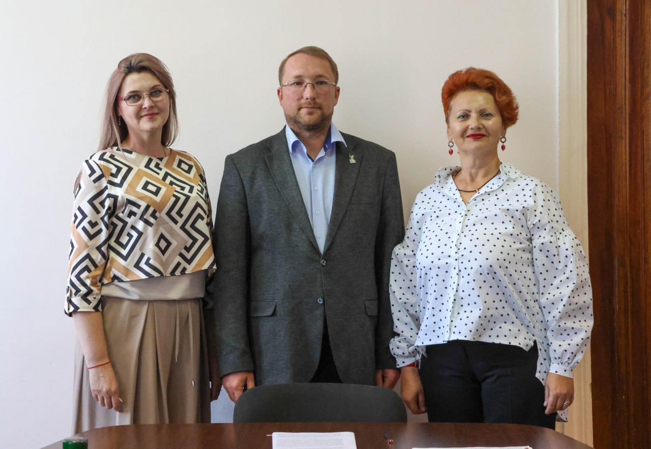 В ЛНР все участники программы «Земский работник культуры» 2025 года трудоустроились и получили выплаты В ЛНР все участники программы «Земский работник культуры» 2025 года трудоустроились и получили выплаты