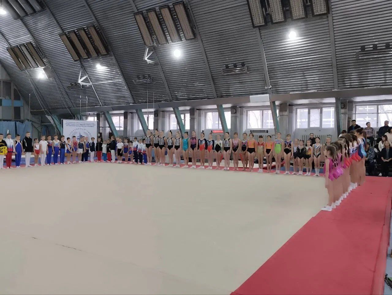 Ровенчане приняли участие в Республиканских соревнованиях по спортивной гимнастике Ровенчане приняли участие в Республиканских соревнованиях по спортивной гимнастике