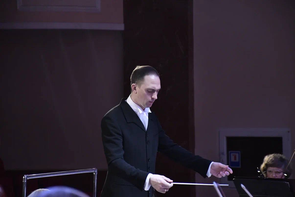 В зале Луганской академической филармонии прошел изысканный «Вечер бельканто», перенесший слушателей в Италию эпохи расцвета вокального искусства В зале Луганской академической филармонии прошел изысканный «Вечер бельканто», перенесший слушателей в Италию эпохи расцвета вокального искусства