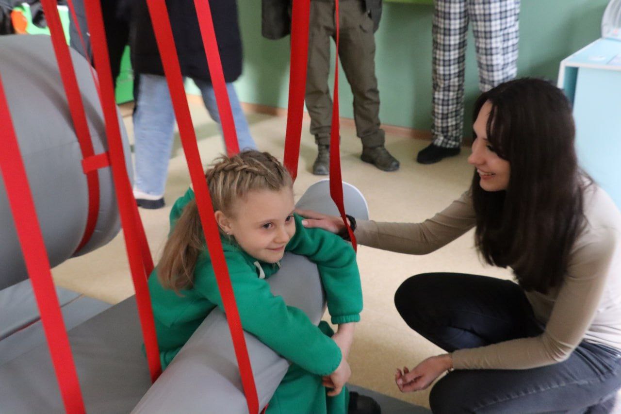 Яна Сылкина: Выходные проводим с пользой-вчера к северодонецким мальчишкам и девчонкам впервые в этом году приходил Дед мороз Яна Сылкина: Выходные проводим с пользой-вчера к северодонецким мальчишкам и девчонкам впервые в этом году приходил Дед мороз