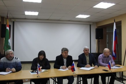 Виталий Коваленко: Сегодня провел еженедельное рабочее совещание с начальниками структурных подразделений администрации, руководителями предприятий, учреждений и организаций Беловодского муниципального округа, на котором...