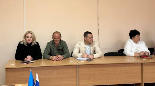 Сегодня по поручению Главы городского округа город Ровеньки первый заместитель Татьяна Хрипачева провела личный приём граждан