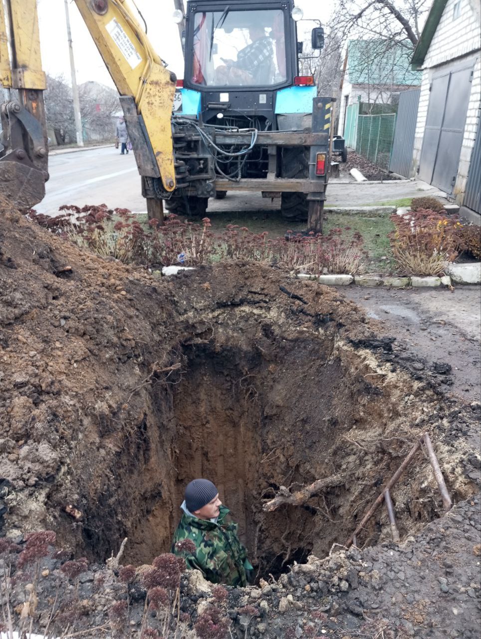 На прошедшей неделе работники МУП "Центр коммунальных услуг Троицкого района" продолжили работы по благоустройству обочин дорог муниципального округа На прошедшей неделе работники МУП "Центр коммунальных услуг Троицкого района" продолжили работы по благоустройству обочин дорог муниципального округа