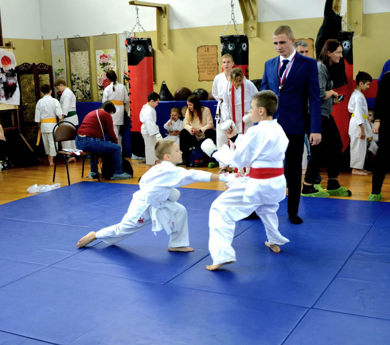 Сила духа и мастерство: Каратисты "Львиного сердца" завоевали серебро! Сила духа и мастерство: Каратисты "Львиного сердца" завоевали серебро!