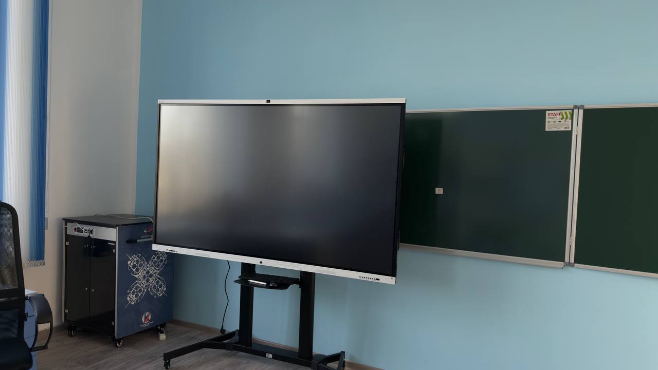 Ровеньковская гимназия №1 имени Г. С. Шонина, в рамках сотрудничества с Госкорпорацией «Роскосмос», обновила оснащение Космического класса Ровеньковская гимназия №1 имени Г. С. Шонина, в рамках сотрудничества с Госкорпорацией «Роскосмос», обновила оснащение Космического класса