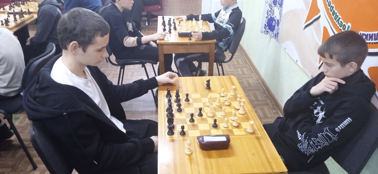 Шахматныи турнир в Старобельске: подведение итогов года Шахматныи турнир в Старобельске: подведение итогов года