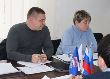 Состоялась встреча Секретаря Северодонецкого местного отделения партии «ЕДИНАЯ РОССИЯ» Яны Сылкиной с руководителями первичных отделений партии и Советом сторонников