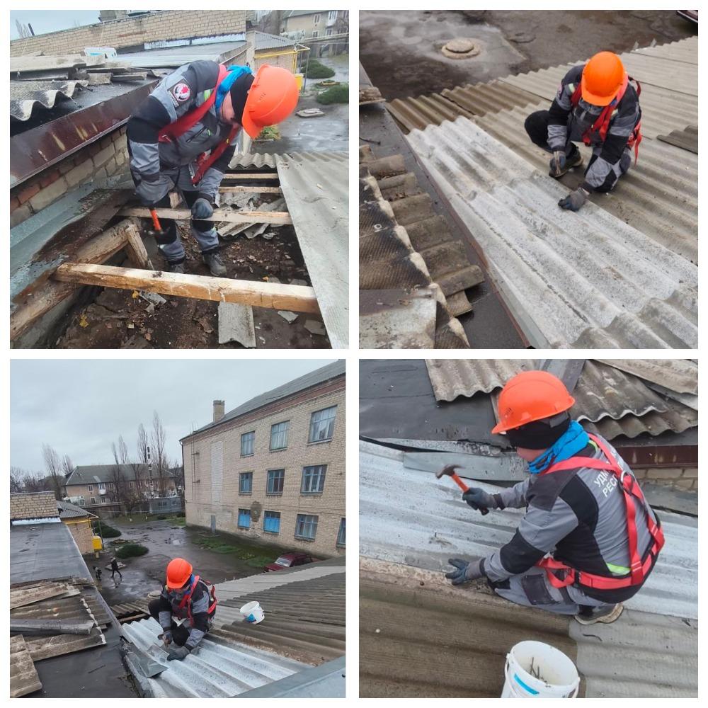 Аварийно-ремонтные службы из Удмуртии обеспечили сохранность школы в Лутугино, выполнив срочный ремонт кровли Аварийно-ремонтные службы из Удмуртии обеспечили сохранность школы в Лутугино, выполнив срочный ремонт кровли