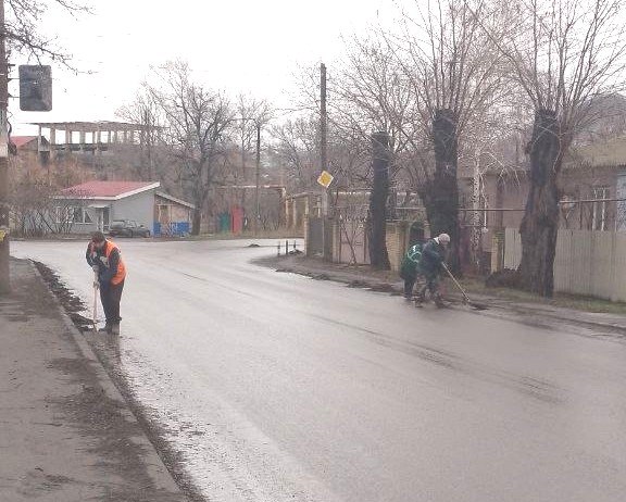 За период с 8 по 12 декабря работниками МУП "ДЭРСУ" были выполнены следующие работы: За период с 8 по 12 декабря работниками МУП "ДЭРСУ" были выполнены следующие работы: