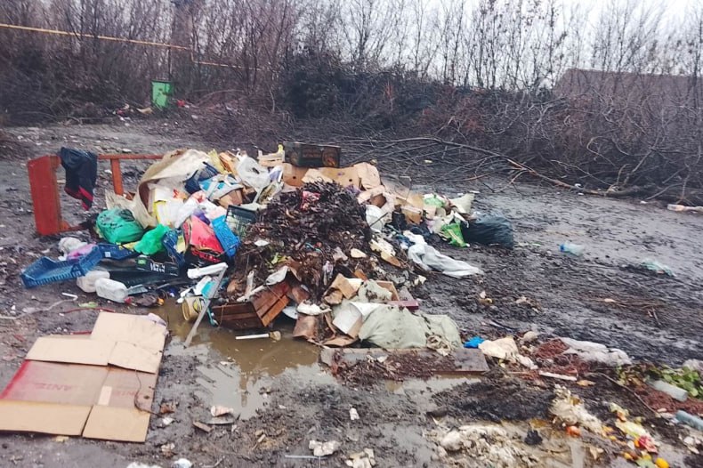 Вывоз несанкционированных свалок в городе Червонопартизанске продолжается Вывоз несанкционированных свалок в городе Червонопартизанске продолжается